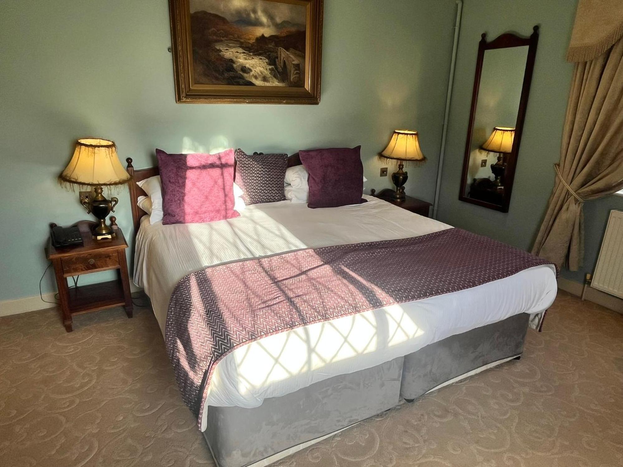 Ye Olde Bell Hotel & Spa Ретфорд Екстер'єр фото