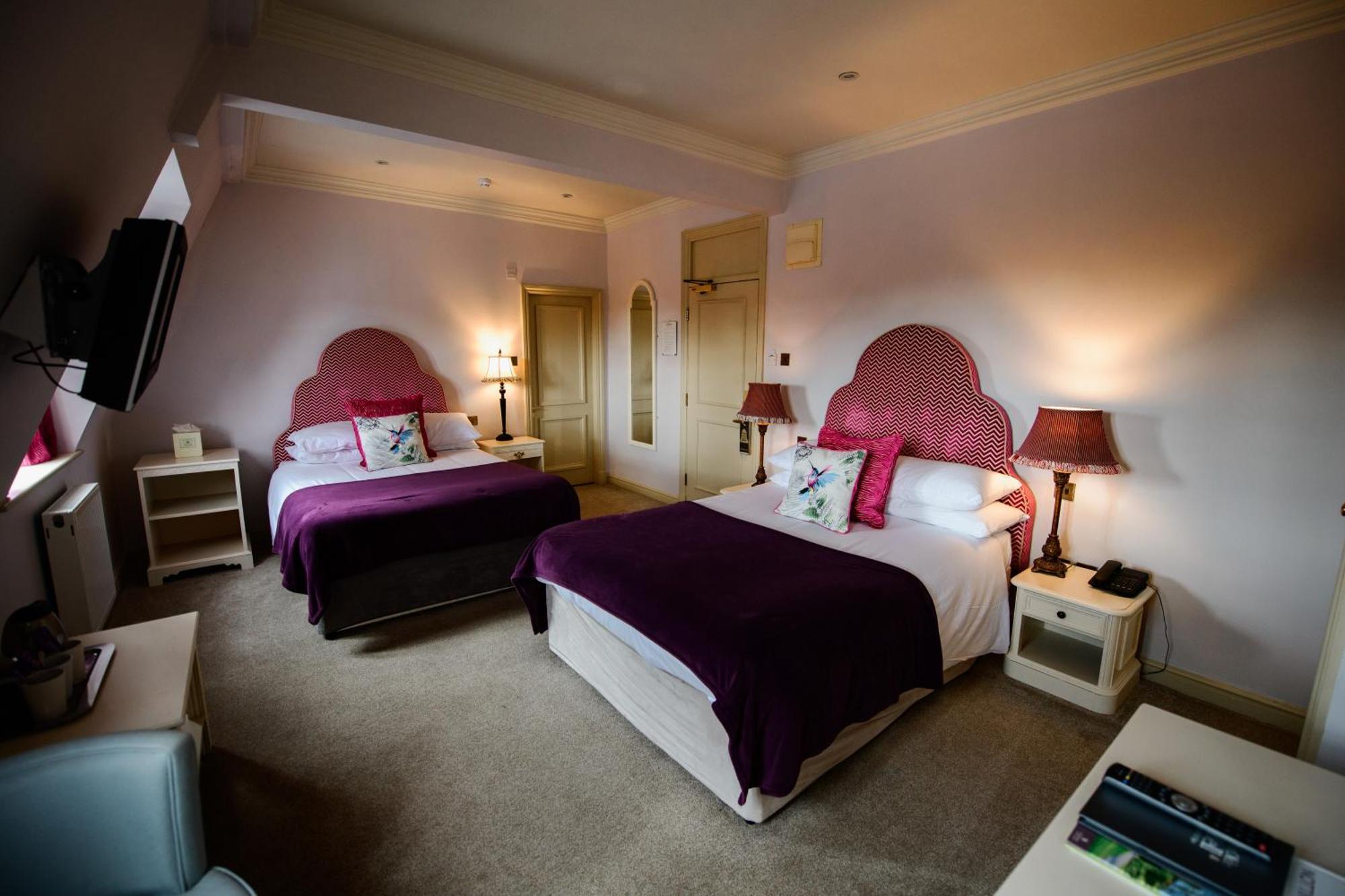 Ye Olde Bell Hotel & Spa Ретфорд Екстер'єр фото