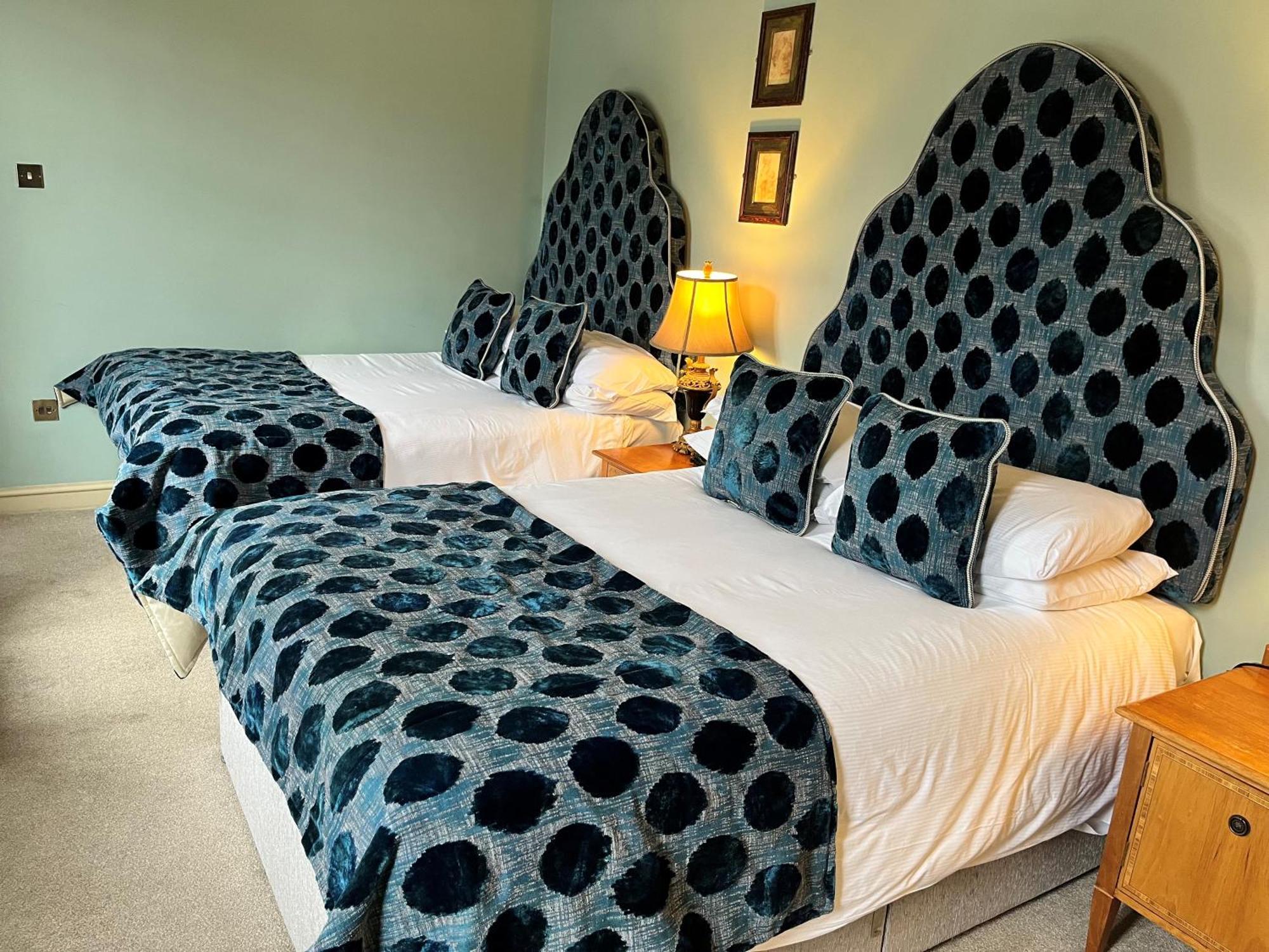 Ye Olde Bell Hotel & Spa Ретфорд Екстер'єр фото